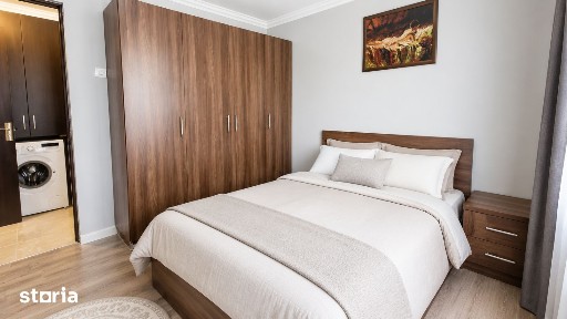 Apartament renovat 2 camere SD 49 mp Podu Ros 92000 euro
