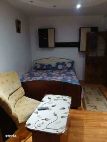 Inchiriez garsoniera negru voda