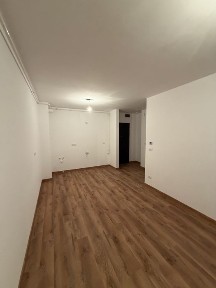 Arad, Calea victorie 8