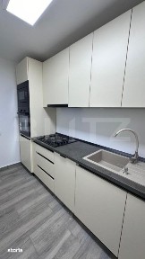 Apartament cu 4 camere, 78 mp, zona Cornisa