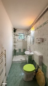 Vand apartament cu 2 camere in Cartierul Dambu