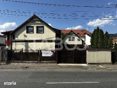 Casa individuala de vanzare acces auto in curte pe malul Cibinului