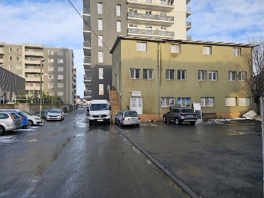 Închiriez imobil lângă Kaufland