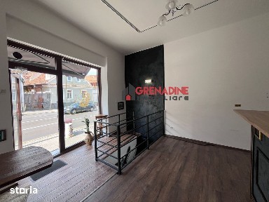 Spatiu Comercial cu Vad Pietonal si Stradal - Central - Strada Lunga