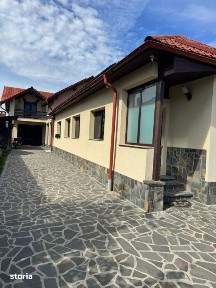 Casa de vanzare, 220 mp, zona Ardusat