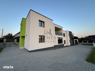 Casa ultramoderna tip Duplex de vanzare - Str. Cristian