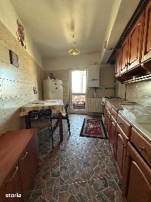Închiriez apartament 2 camere zona Tractorul