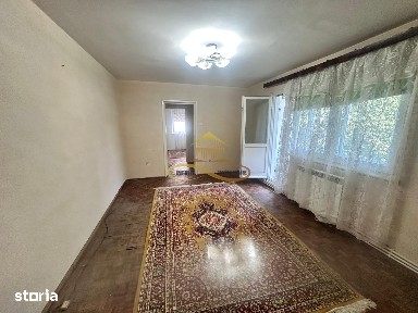 De vanzare apartament 2 camere Bacau