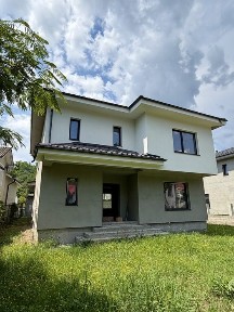 CASĂ NOUĂ P+1 Gura Văii | 216 mp utili | 523 mp teren | 245.000 €