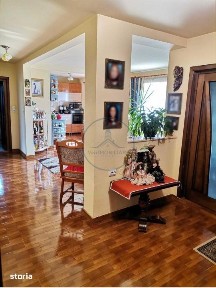 Apartament 4 camere de vanzare - 105 mp utili - Zona Centrala, Bi