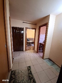 Apartament 3 camere cu balcon,zona Dacia,centarala gaze,pod util