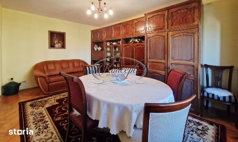 3 camere cu balcon, Calea Floresti