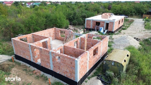 Casa LA ROSU de vanzare 4 camere 100 mp utili teren 500 mp