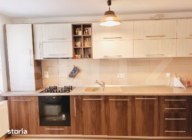 Apartament decomandat cu 3 camere in Urban Tractorul