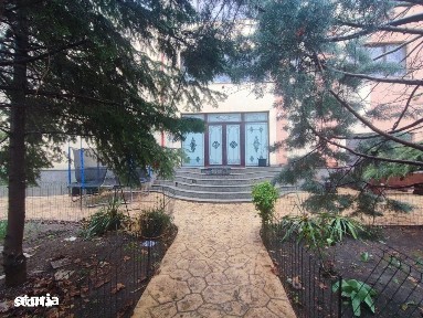 Vila Cernica langa lac - 439000 Euro negociabil