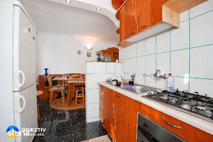 Apartament 2 camere etaj 4, zona PETRODAVA
