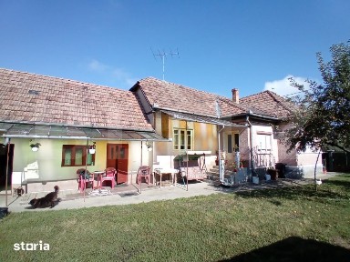 Casa de vanzare, 120 mp, zona Glodeni