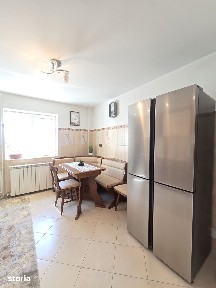 Se inchiriaza apartament 3 camere etaj 1 centrala 400e mobilat