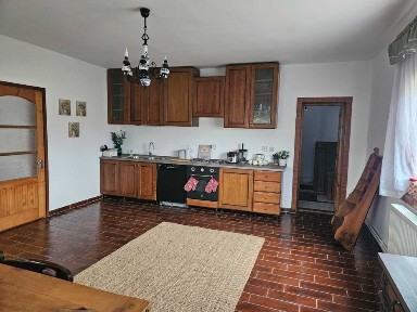 Vand casa cu teren generos la Sacosu Turcesc