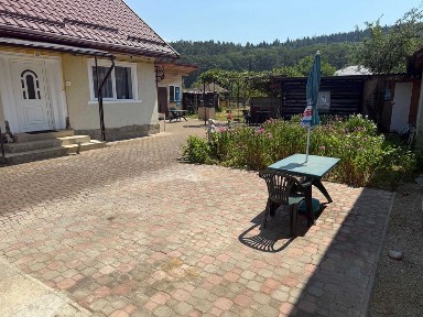 casa de inchiriat cristian -se accepta caini -pisici
