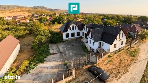 Casă 465 mp cu posibilități multiple în Covăsânț