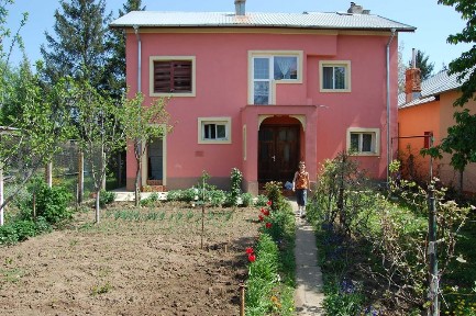 inchiriez casa cu curte in Bolintin Deal