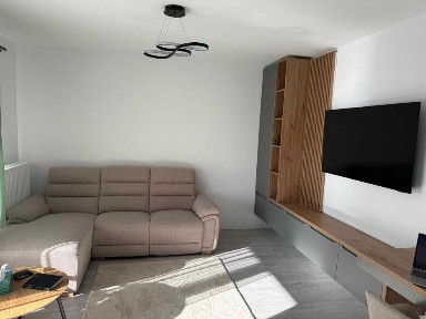 Inchiriez apartament modern in cartier Kasper zona Coresi