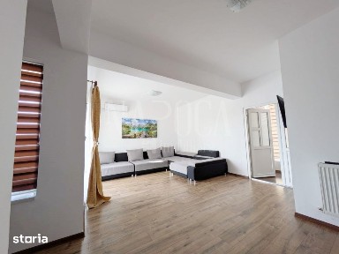 Apartament 4 camere de vanzare in Sanmartin