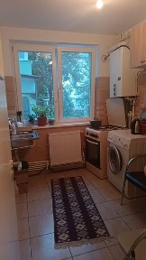 Închiriez apartament cu 2 camere, decomanda, zona Bucovina