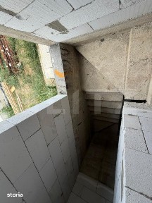 Casa la Rosu pe Dealul Furcilor - 3 Dormitoare, Subsol, Living Separ
