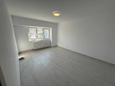 Proprietar, 2 Cam D, Renovat NOU, Etaj 4/10, Statie Bicaz la Bulevard!
