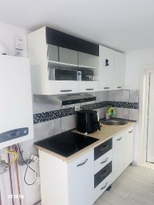 Inchiriez apartament 3 camere