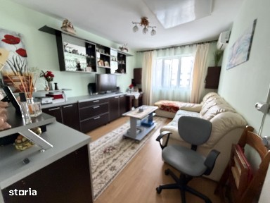 Vanzare apartament doua camere, Tractorul.