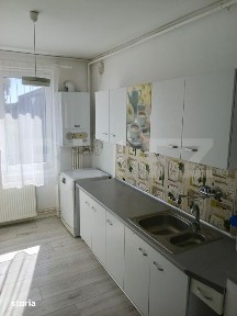 Apartament cu 2 camere, 52 mp, parcare, zona Tractorul