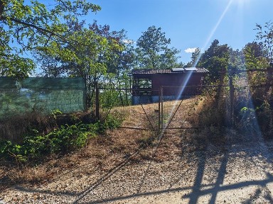 Vând cabana+teren 2000m2
