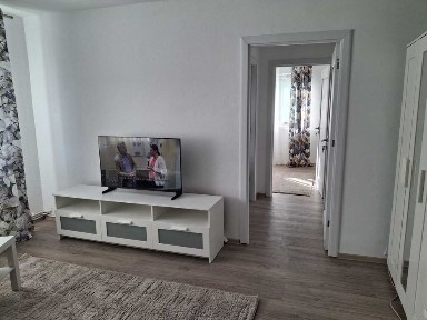 Podu Ros - inchiriez apartament doua camere