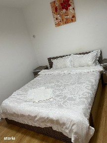 Apartament cu 3 camere de închiriat în Curtea de Argeș.
