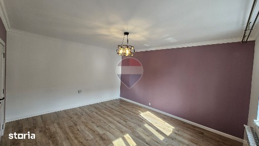 Apartament 2 camere - renovat complet, etaj 1, cu boxă și balcon