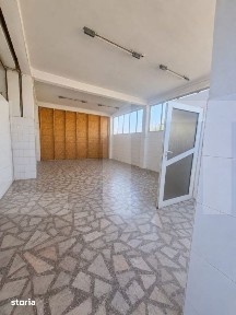 Casa in centrul Slatinei cu spatiu comercial la parter