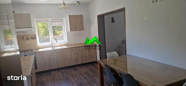 Casa individuala de inchiriat 3 camere acces auto Sibiu Strand