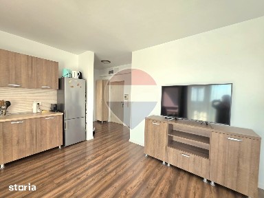 Apartament cu 3 camere de închiriat + Parcare în Prima Universitătii
