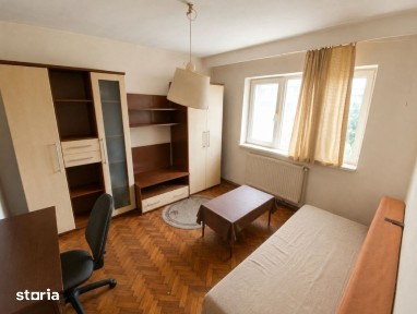 De vanzare apartament cu 2 camere str Bucium
