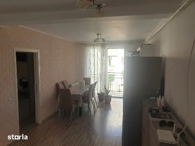 Apartament de vanzare 3 camere 53mp zona Floresti Porii