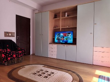 Închiriez ap.2 camere 72 mp. în Militari Residence cu loc de parcare