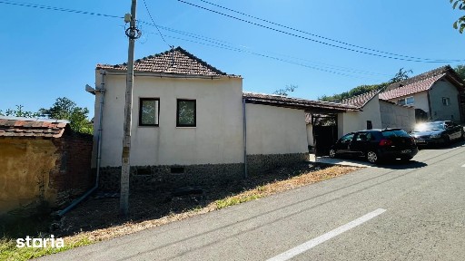 Casa De Vanzare In Rahau-Sebes, Str. Scolii