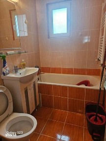 Apartament cu 3 camere