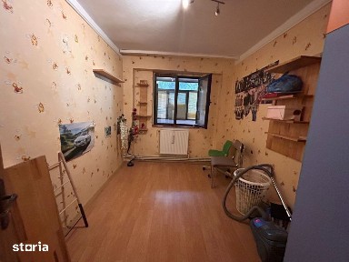 Apartament 3 camere - suprafata 79mp, zona Viziru 3, parter.