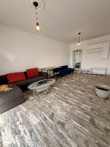 Apartament 2 camere si loc de parcare - Giarmata Vii