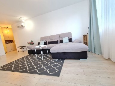 Proprietar vand Apartament 2 camere New Point Pipera cu parcare si mobilat