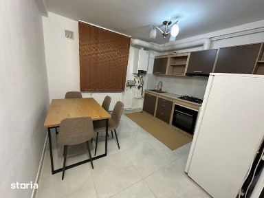 Apartament semidecomandat de inchiriat